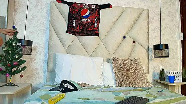 AmbarRaj's cam snapshot