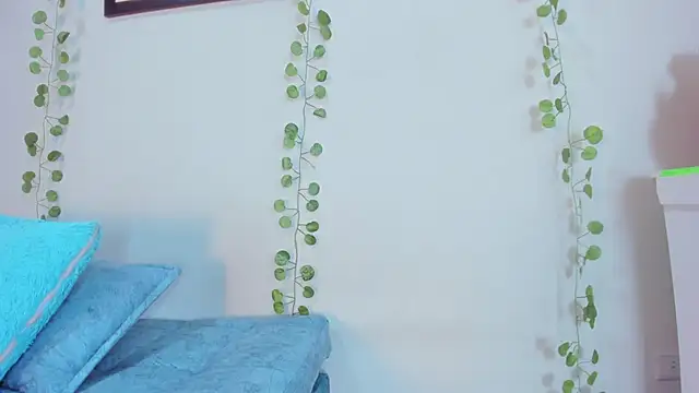 bella_sstone's cam snapshot