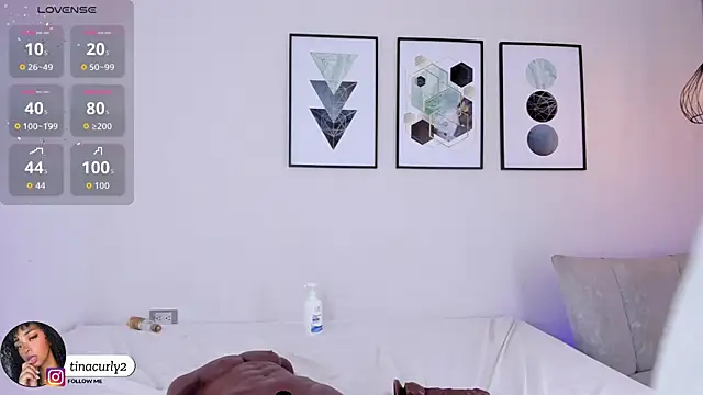 Tina_curly live sex cam