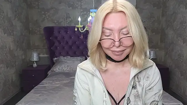 Wendy_Waves's web cam