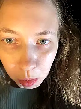 Holy_Poly live sex cam