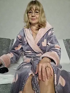 gentleblonde's cam snapshot