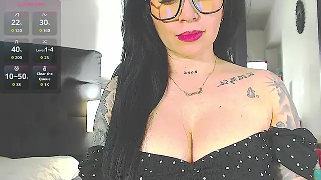 Vicky_hotmilf's cam snapshot