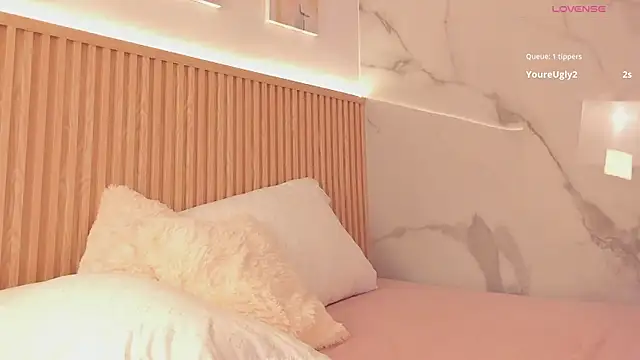 Fyre_divine's cam snapshot