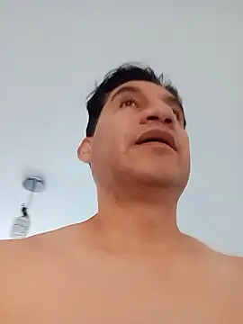 ChrisFloresP's cam snapshot