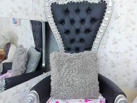 milf_bigass_'s cam snapshot