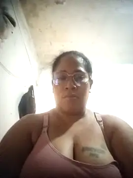 Big_ass_submissive's cam snapshot