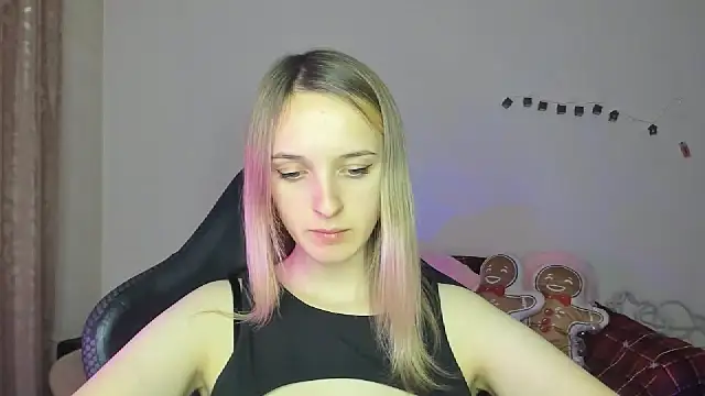 RouseReed's cam snapshot