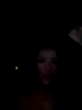 NicollleDiamondd live sex cam