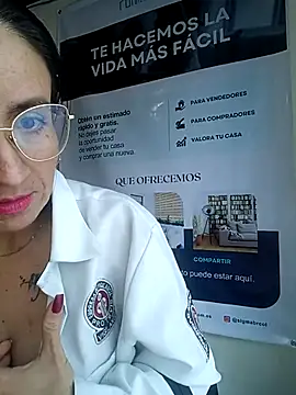 Valentina--1 live sex cam