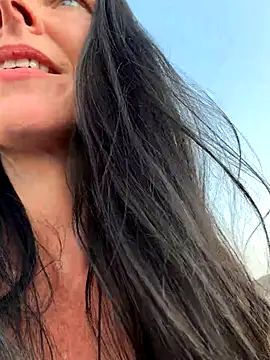 Mel-Mia's cam snapshot