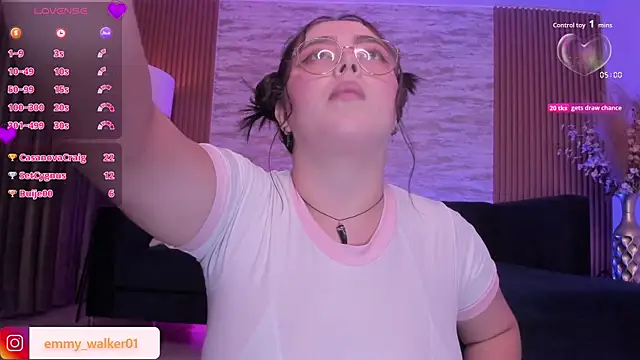 emmy_walker's cam snapshot