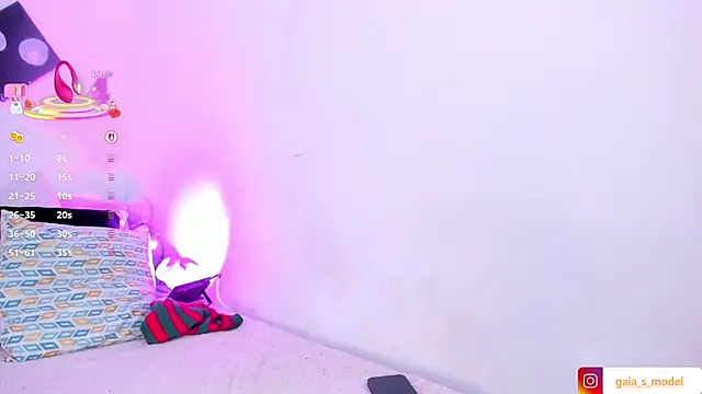 Gaia_Stone's cam snapshot