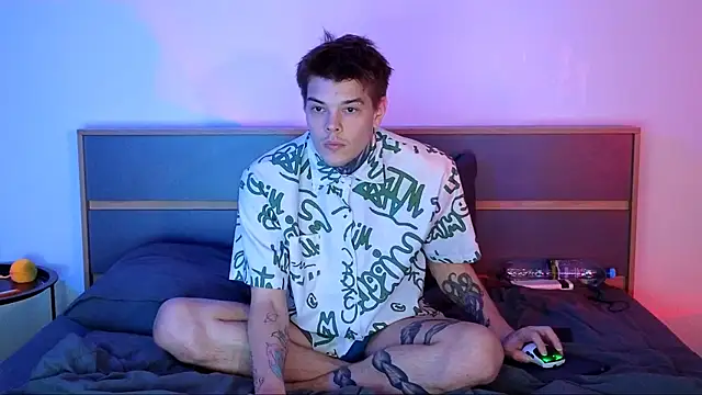 DENIS_HERE's cam snapshot