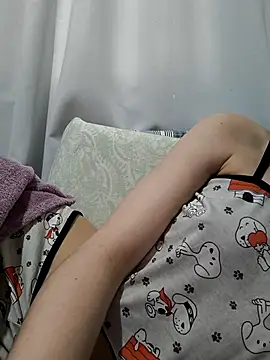 aesmeraldinha's cam snapshot