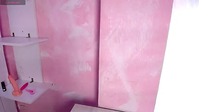 Aine_Collins_'s cam snapshot