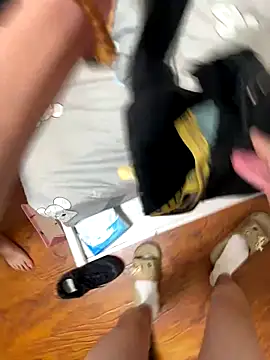 Delicious-boys-001's cam snapshot