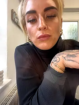 Barbie_26's cam snapshot