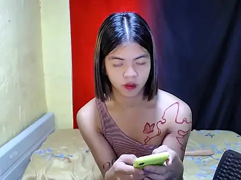 XWildTsYhannaUncutX live sex cam