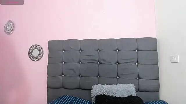 niicolle_0's cam snapshot