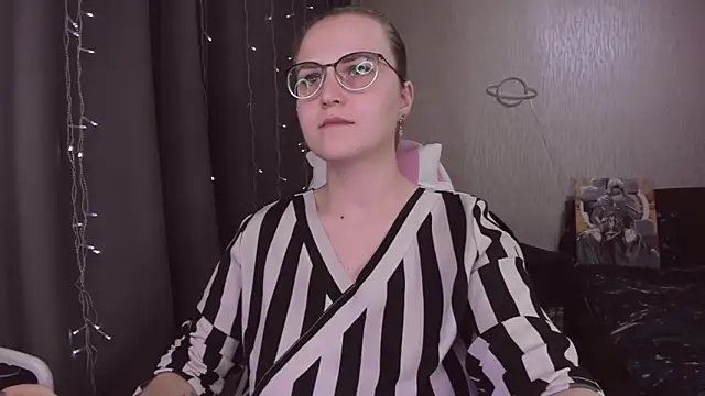 MissBrightShine's cam snapshot