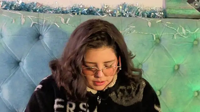 Paola_Lyon_'s cam snapshot