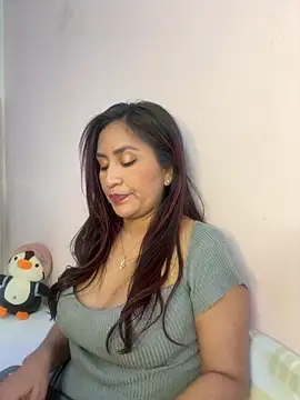 MonicaMoret's cam snapshot