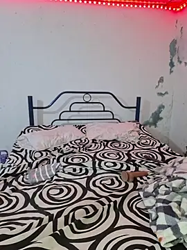 camila_rogue's cam snapshot