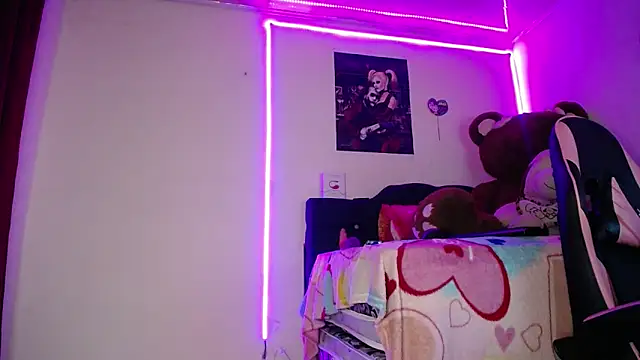 yuliana_19 live sex cam