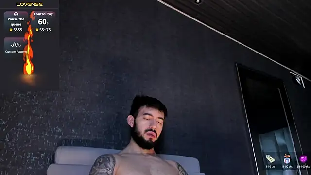 MarkWalker__'s cam snapshot