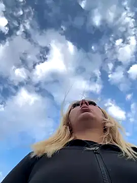 hotamanda01 live sex cam