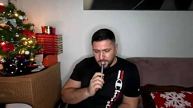 Gold_Alpha_Boy's cam snapshot