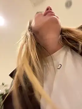 Sweet___Emily's cam snapshot