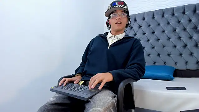 MARSHALL_SPENCER's cam snapshot