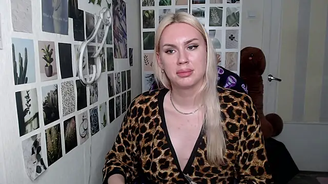 CapriScorpion live sex cam