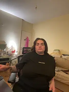 HeyBABYGIRL's cam snapshot