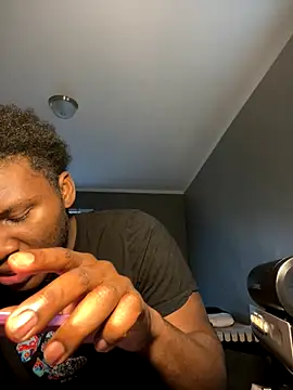 Festivitiesking1's cam snapshot