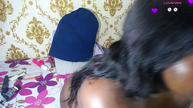 KARATIBBY_COX's cam snapshot