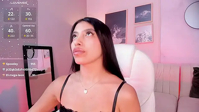 Tiffany_Low's cam snapshot