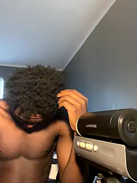 Festivitiesking1's cam snapshot