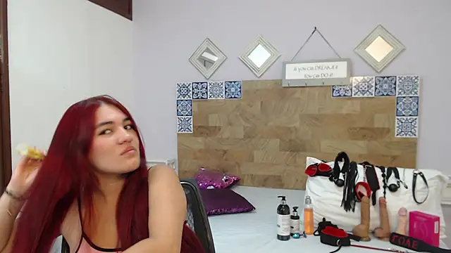 kylieBensoon's cam snapshot