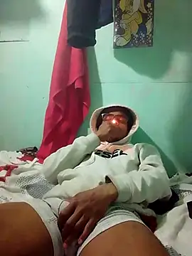 Bigote_Big0357's cam snapshot