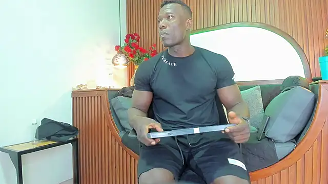 MarcusBlack_'s cam snapshot