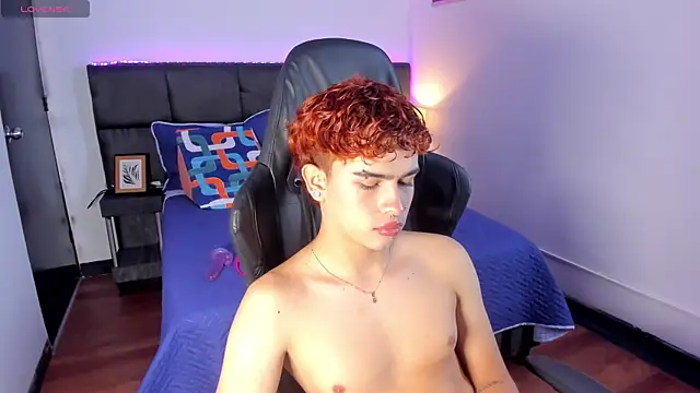 Aiiden_15 live sex cam