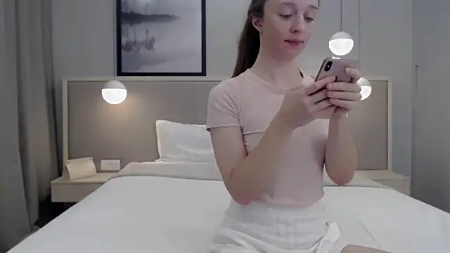 ShySchoolGirl's cam snapshot