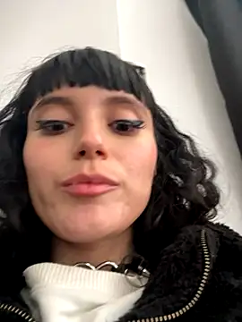 XBODTRIIPX's cam snapshot