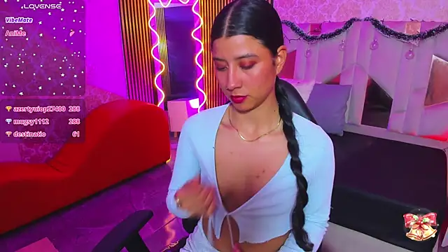 Adisson_Tay's cam snapshot