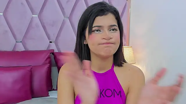 MaskedGirl_'s cam snapshot