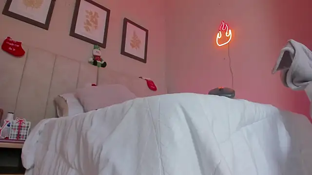 dani_skinny_'s cam snapshot