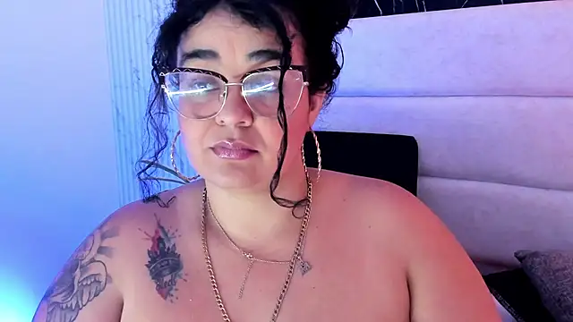 Reginavegaa's cam snapshot